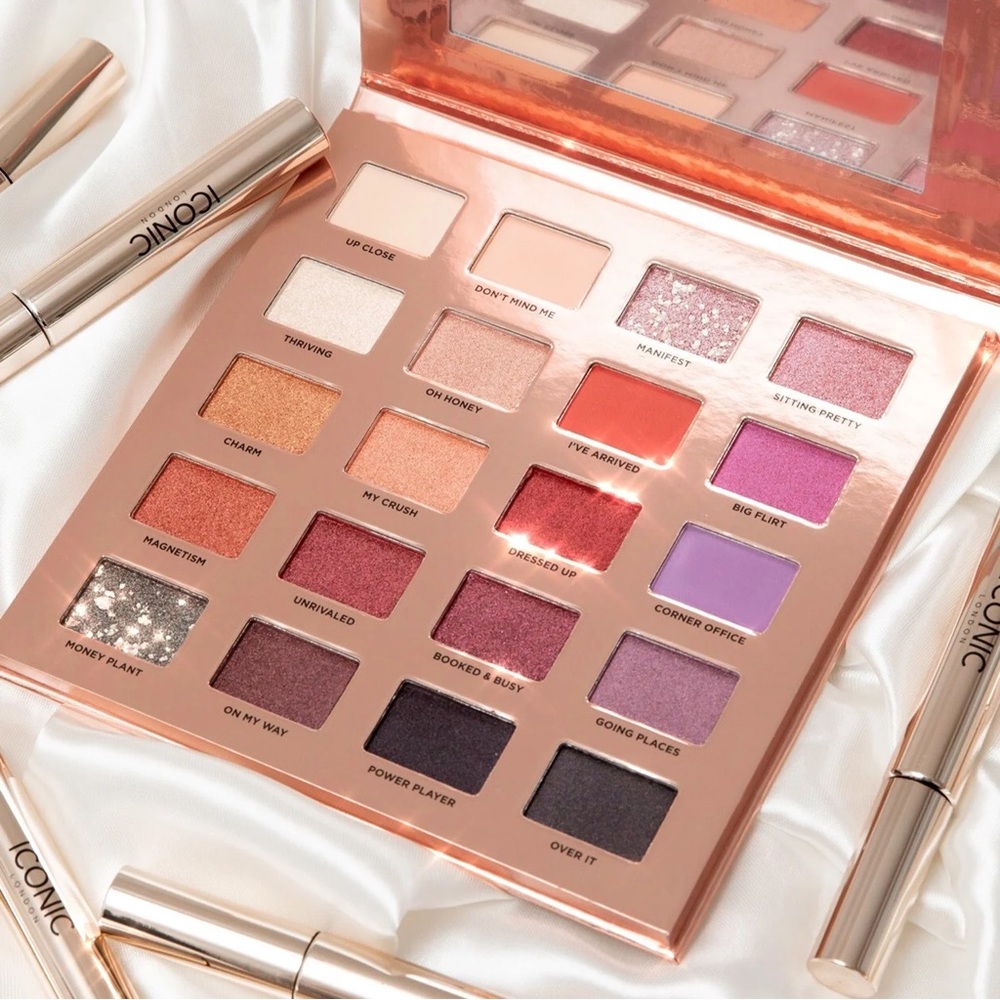 ICONIC London Desk to Dance Eyeshadow Palette